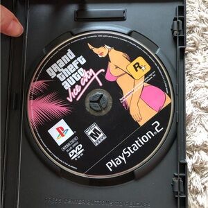 Grand Theft Auto: Vice City (Black/Pink) PlayStation 2 Disc